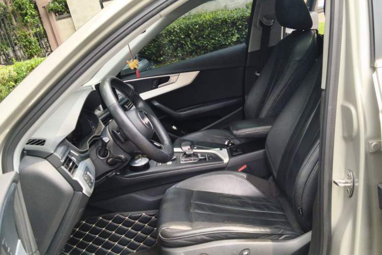Used Audi A4L 2018 30th Anniversary Edition 40 TFSI Fashion Model Left Front Seat