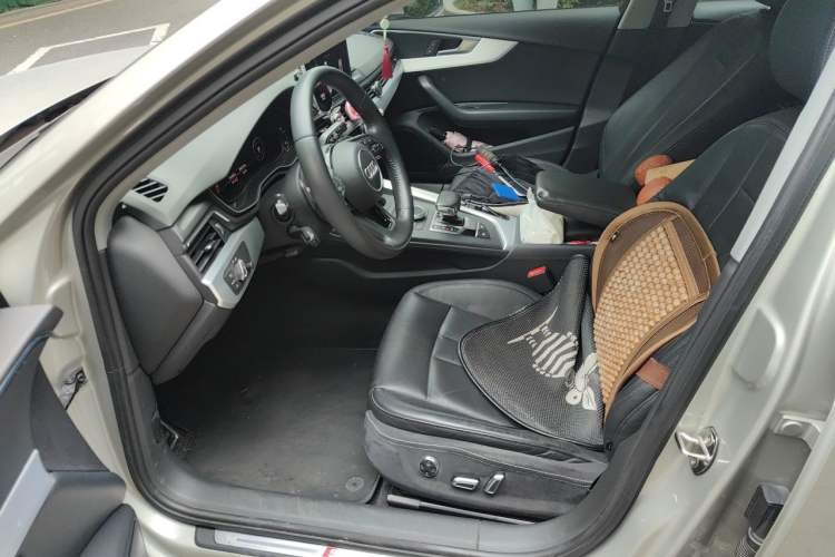 Used Audi A4L 2018 30th Anniversary Edition 40 TFSI Fashion Model Left Front Seat