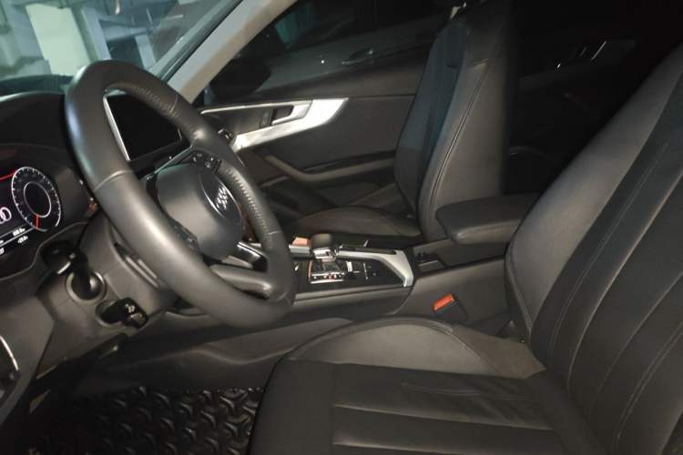 Used Audi A4L 2018 30th Anniversary Edition 40 TFSI Fashion Model Left Front Seat