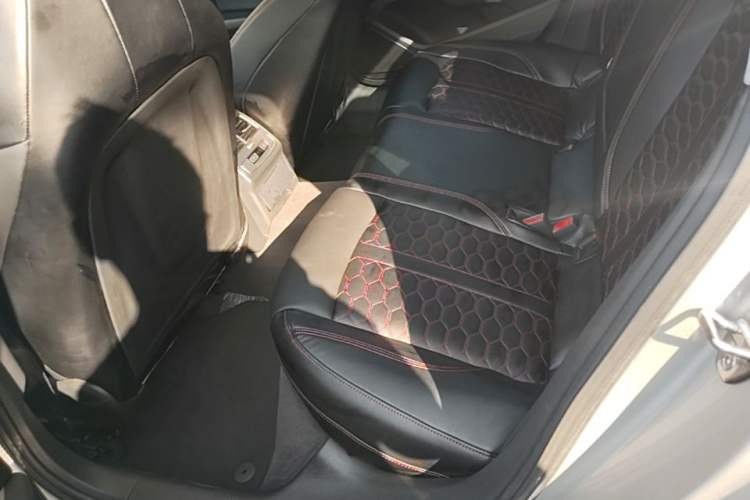 Used Audi A4L 2018 30th Anniversary Edition 45 TFSI quattro Individual Sport Edition Left Rear Seat