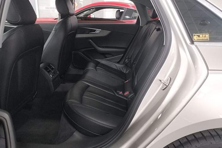 Used Audi A4L 2018 30th Anniversary Edition 40 TFSI Trendy Model Left Rear Seat