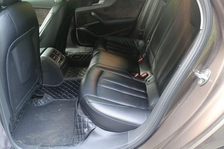 Used Audi A4L 2018 30th Anniversary Edition 40 TFSI Trendy Model Left Rear Seat
