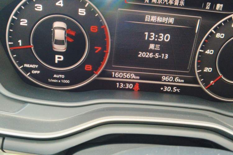 Used Audi A4L 2018 30th Anniversary Edition 40 TFSI Fashion Model Odometer Close Up