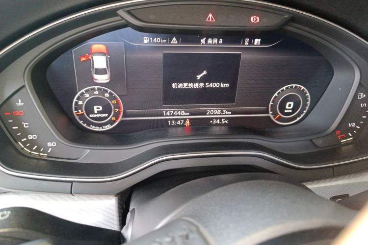 Used Audi A4L 2018 30th Anniversary Edition 40 TFSI Fashion Model Odometer Close Up