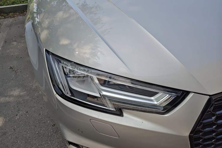 Used Audi A4L 2018 30th Anniversary Edition 40 TFSI Fashion Model Right Front Headlight