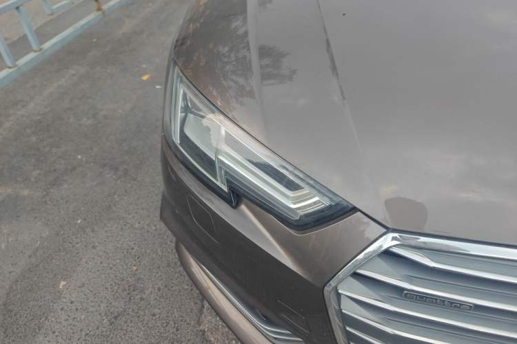 Used Audi A4L 2018 30th Anniversary Edition 45 TFSI quattro Individual Sport Edition Right Front Headlight