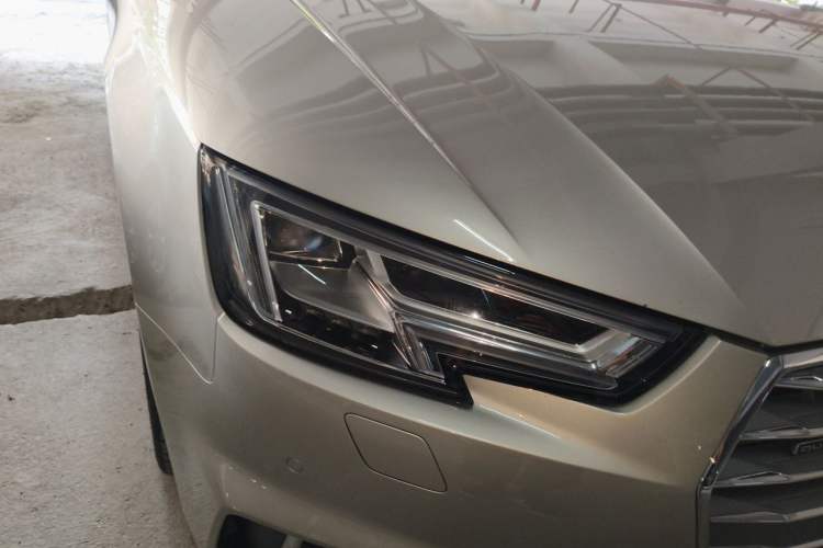 Used Audi A4L 2018 30th Anniversary Edition 45 TFSI quattro Individual Sport Edition Right Front Headlight