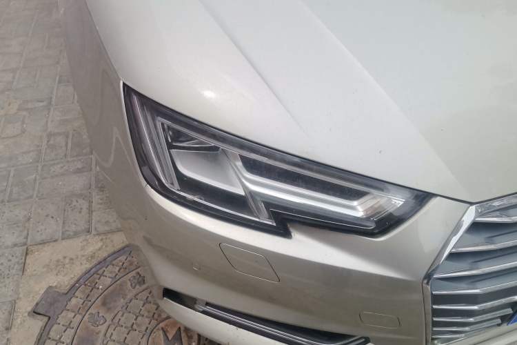 Used Audi A4L 2018 30th Anniversary Edition 40 TFSI Fashion Model Right Front Headlight