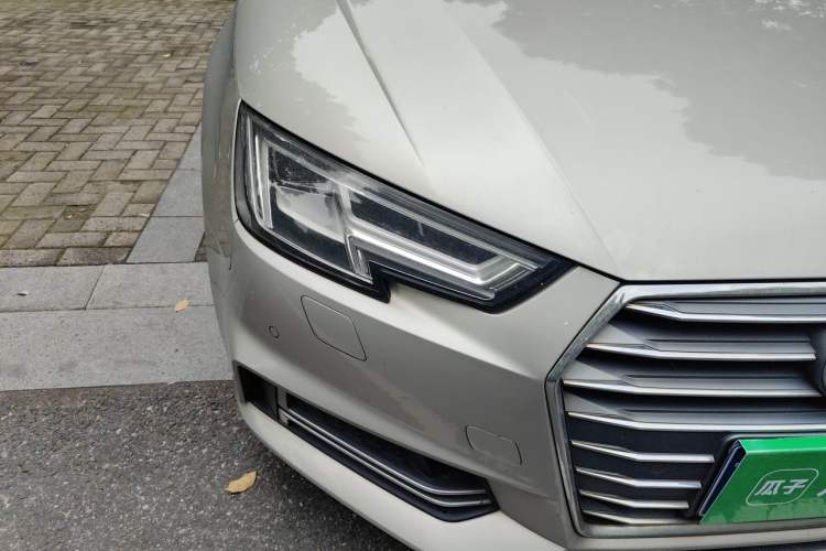 Used Audi A4L 2018 30th Anniversary Edition 40 TFSI Fashion Model Right Front Headlight