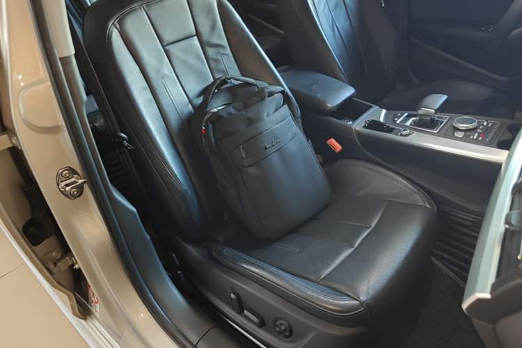 Used Audi A4L 2018 30th Anniversary Edition 40 TFSI Fashion Model Right Front Seat
