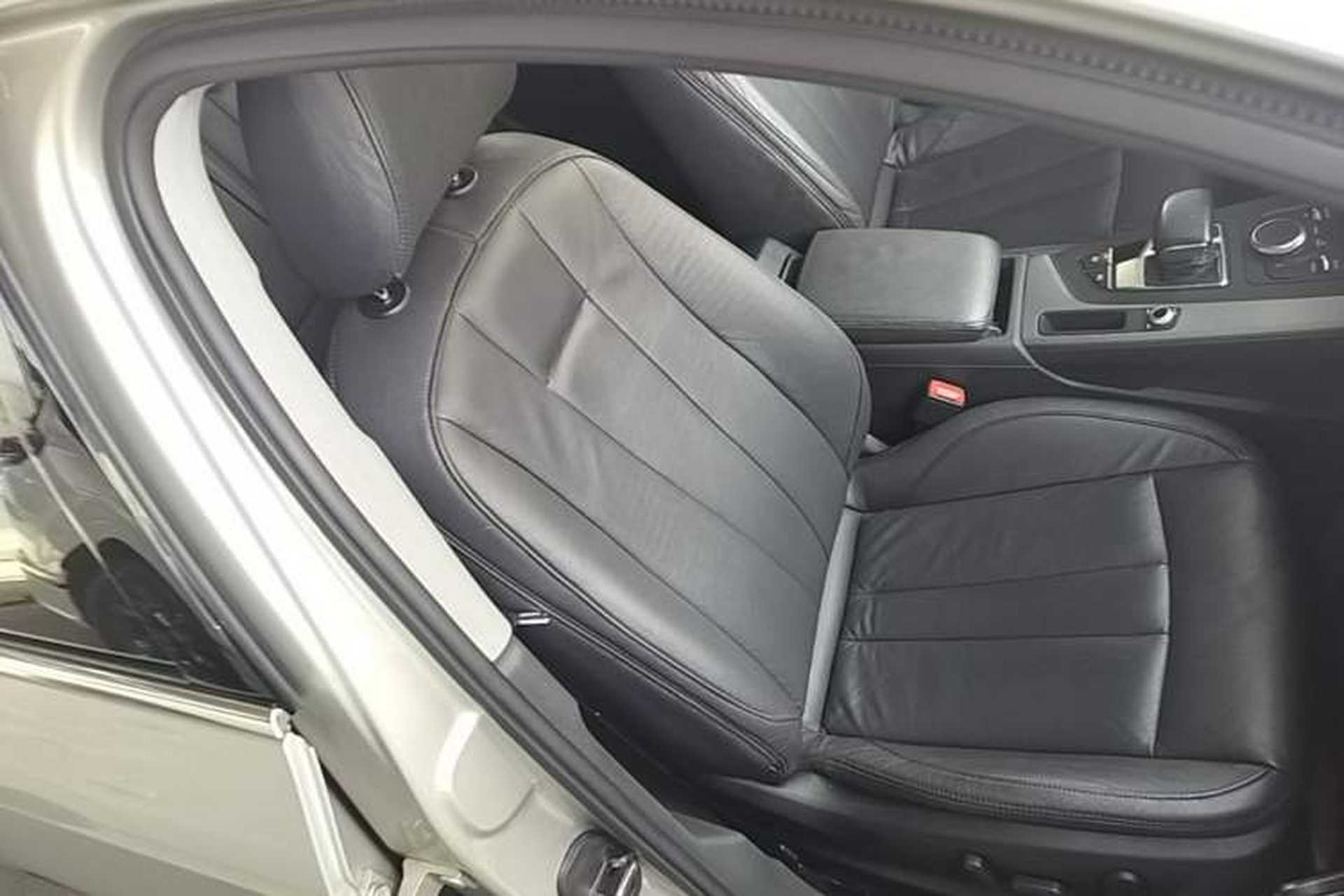 Used Audi A4L 2018 30th Anniversary Edition 40 TFSI Trendy Model Right Front Seat
