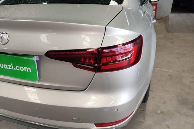Used Audi A4L 2018 30th Anniversary Edition 40 TFSI Trendy Model Right Rear Taillight