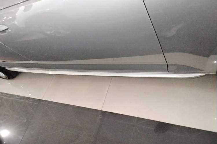 Used Audi A4L 2018 30th Anniversary Edition 30 TFSI Ambition Model Right Side Sill