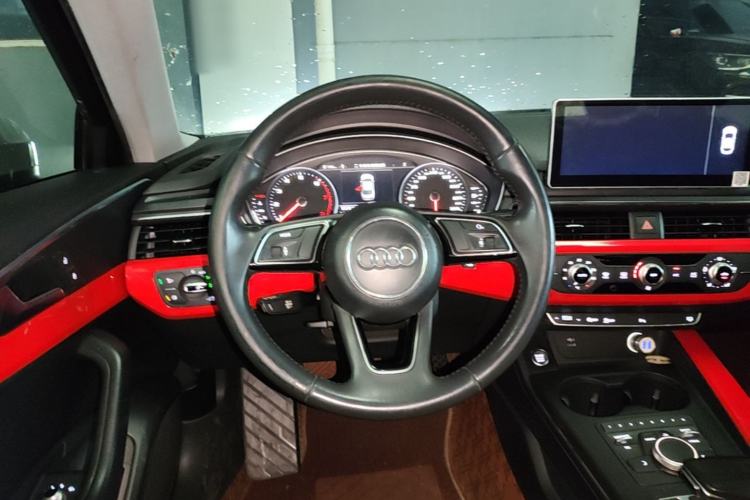 Used Audi A4L 2018 30th Anniversary Edition 40 TFSI Trendy Model Steering Wheel