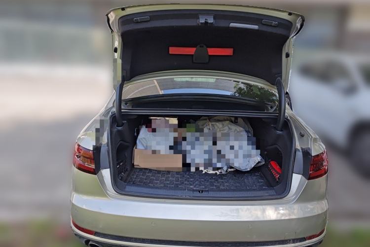 Used Audi A4L 2018 30th Anniversary Edition 40 TFSI Fashion Model Trunk