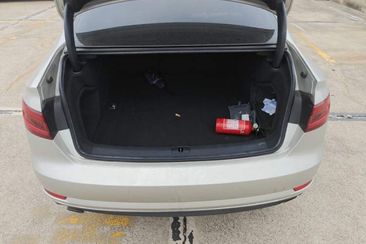 Used Audi A4L 2018 30th Anniversary Edition 40 TFSI Trendy Model Trunk