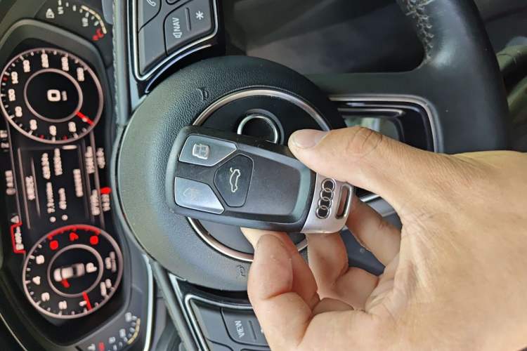 Used Audi A4L 2018 30th Anniversary Edition 40 TFSI Fashion Model Vehicle Key