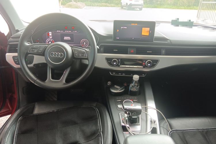 Used Audi A4L 2018 30th Anniversary Edition 40 TFSI Fashion Model Center Console