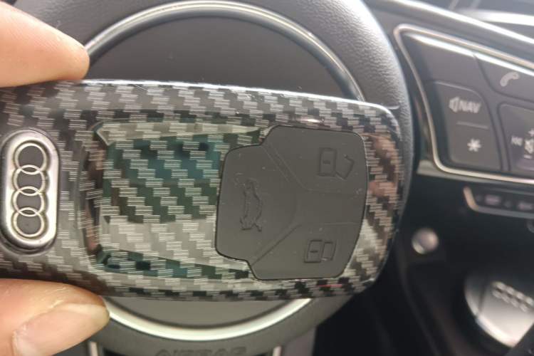 Used Audi A4L 2018 30th Anniversary Edition 40 TFSI Fashion Model Vehicle Key