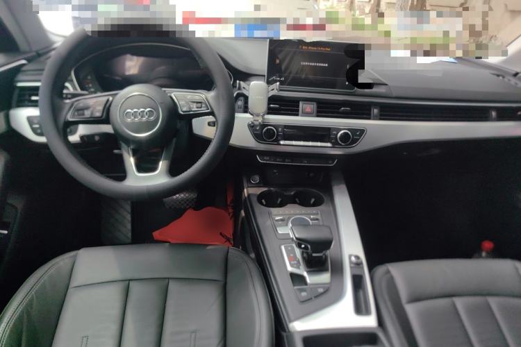 Used Audi A4L 2018 30th Anniversary Edition 40 TFSI Fashion Model Center Console