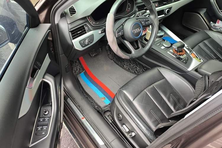Used Audi A4L 2018 30th Anniversary Edition 40 TFSI Fashion Model Driver Seat
