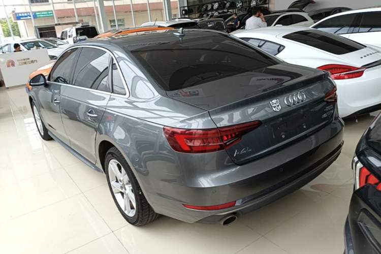 Used Audi A4L 2018 30th Anniversary Edition 40 TFSI Trendy Model Exterior 2