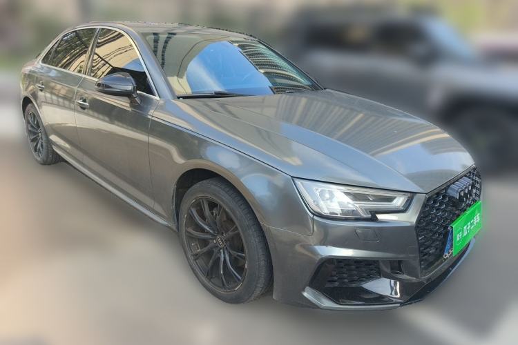 Used Audi A4L 2018 30th Anniversary Edition 40 TFSI Trendy Model Front Right 45 Deg