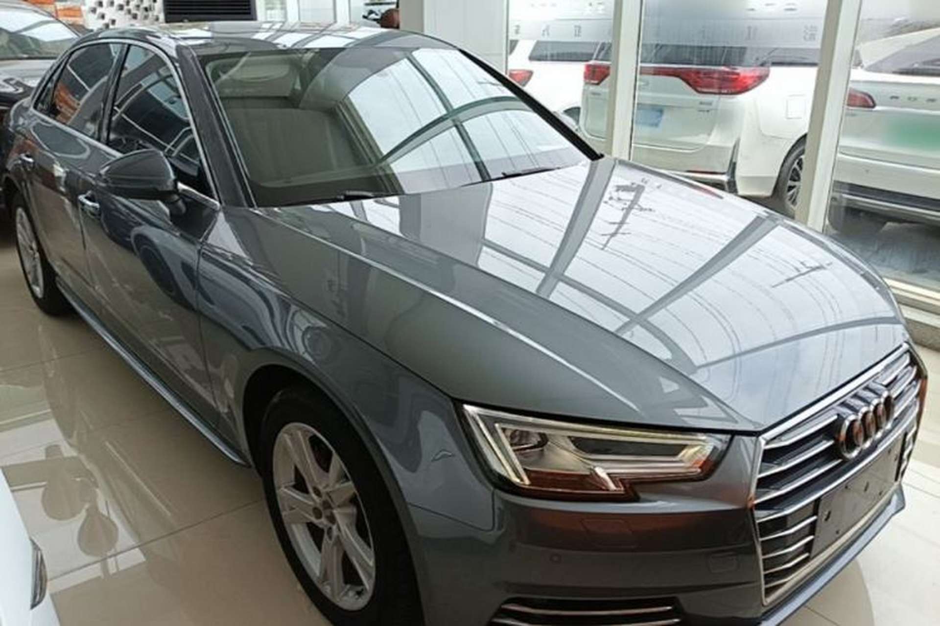 Used Audi A4L 2018 30th Anniversary Edition 40 TFSI Trendy Model Front Right 45 Deg