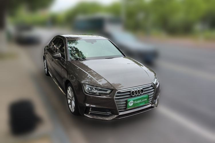 Used Audi A4L 2018 30th Anniversary Edition 40 TFSI Fashion Model Front Right 45 Deg