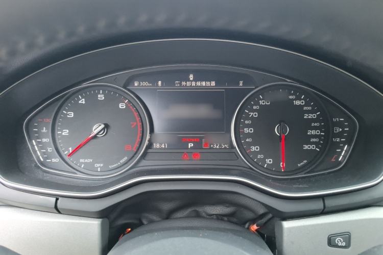 Used Audi A4L 2018 30th Anniversary Edition 40 TFSI Trendy Model Instrument Cluster
