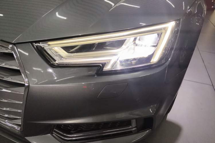 Used Audi A4L 2018 30th Anniversary Edition 40 TFSI Fashion Model Left Front Headlight