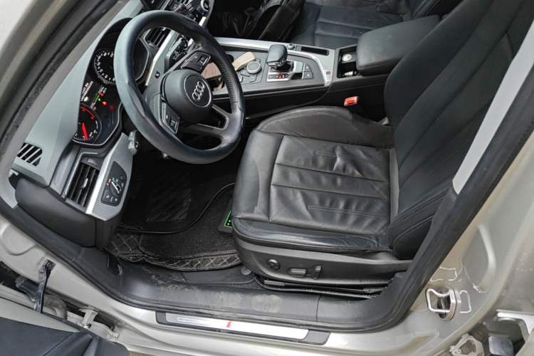 Used Audi A4L 2018 30th Anniversary Edition 40 TFSI Trendy Model Left Front Seat
