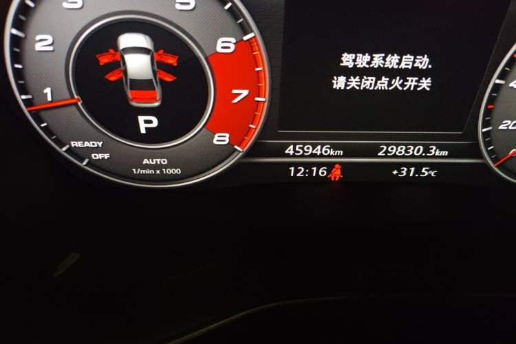 Used Audi A4L 2018 30th Anniversary Edition 40 TFSI Fashion Model Odometer Close Up