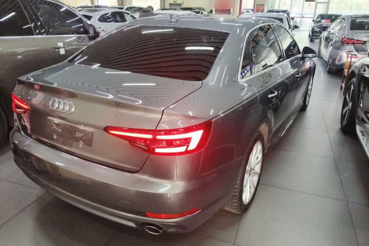 Used Audi A4L 2018 30th Anniversary Edition 40 TFSI Fashion Model Rear Right 45 Deg