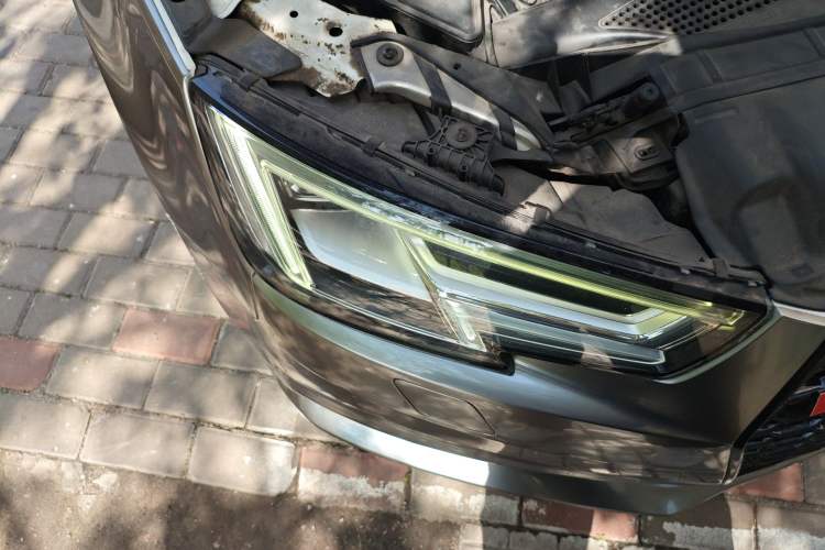 Used Audi A4L 2018 30th Anniversary Edition 40 TFSI Trendy Model Right Front Headlight