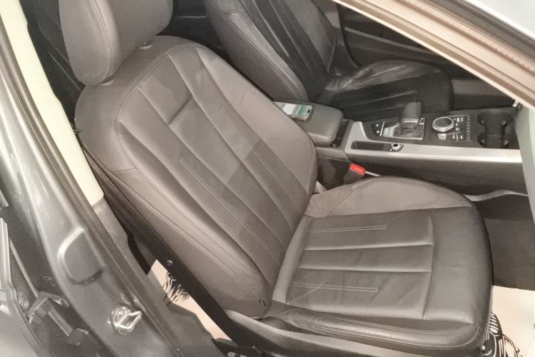 Used Audi A4L 2018 30th Anniversary Edition 40 TFSI Fashion Model Right Front Seat