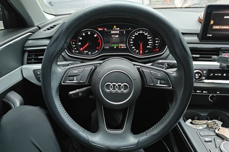 Used Audi A4L 2018 30th Anniversary Edition 40 TFSI Trendy Model Steering Wheel