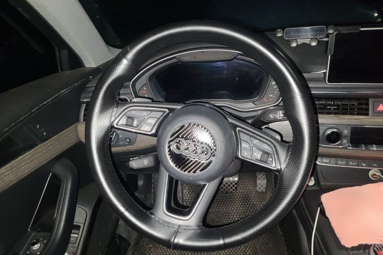 Used Audi A4L 2018 30th Anniversary Edition 40 TFSI Fashion Model Steering Wheel