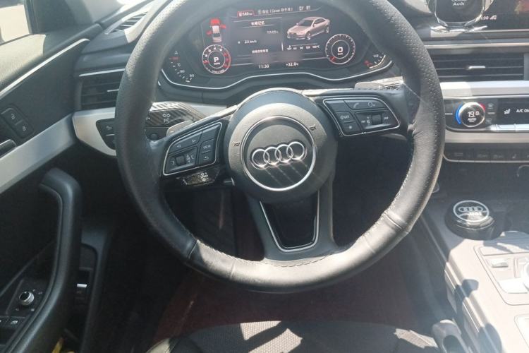 Used Audi A4L 2018 30th Anniversary Edition 40 TFSI Fashion Model Steering Wheel