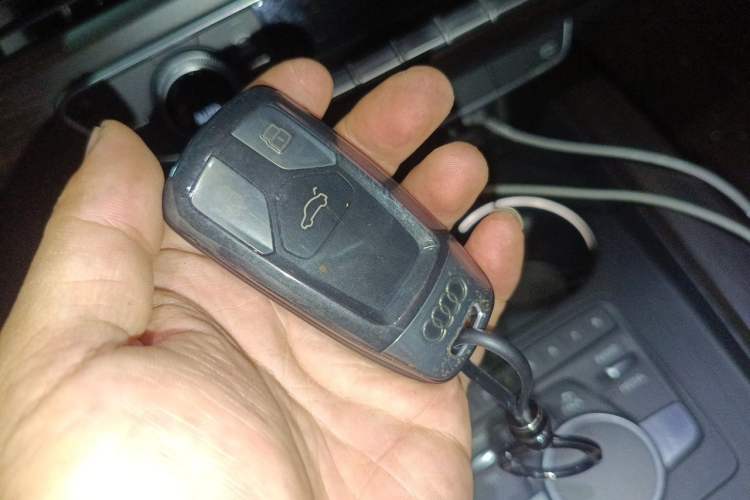 Used Audi A4L 2018 30th Anniversary Edition 40 TFSI Fashion Model Vehicle Key