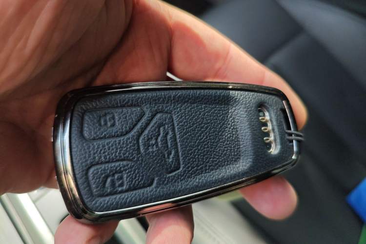 Used Audi A4L 2018 30th Anniversary Edition 40 TFSI Trendy Model Vehicle Key