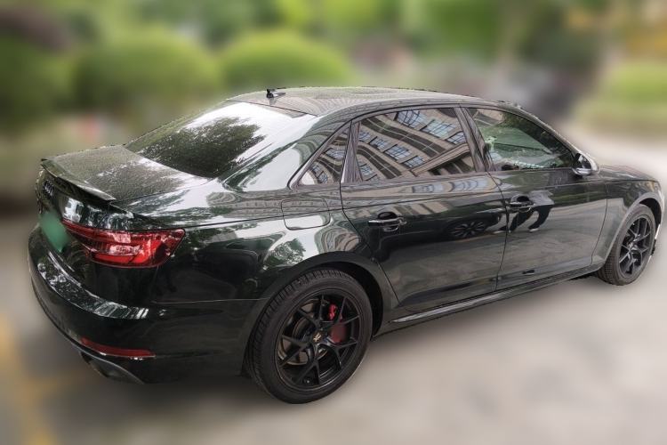 Used Audi A4L 2018 30th Anniversary Edition 40 TFSI Fashion Model Rear Right 45 Deg