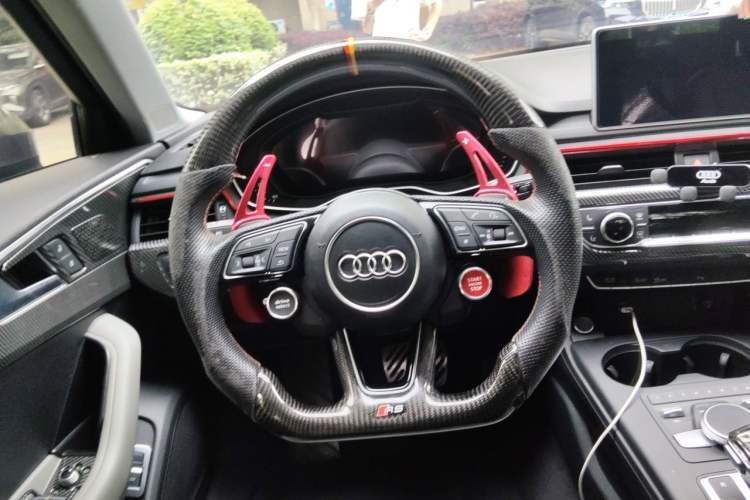 Used Audi A4L 2018 30th Anniversary Edition 40 TFSI Fashion Model Steering Wheel