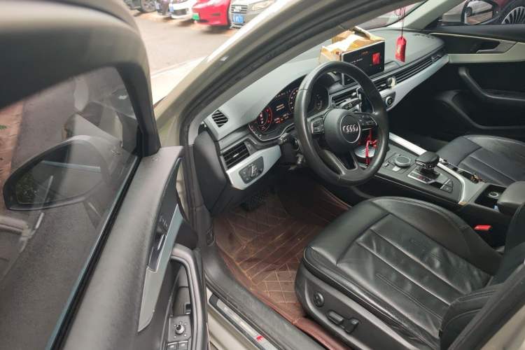 Used Audi A4L 2018 30th Anniversary Edition 40 TFSI Fashion Model Driver Seat