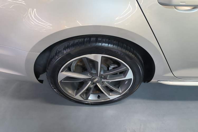 Used Audi A4L 2018 30th Anniversary Edition 40 TFSI Trendy Model Exterior 5