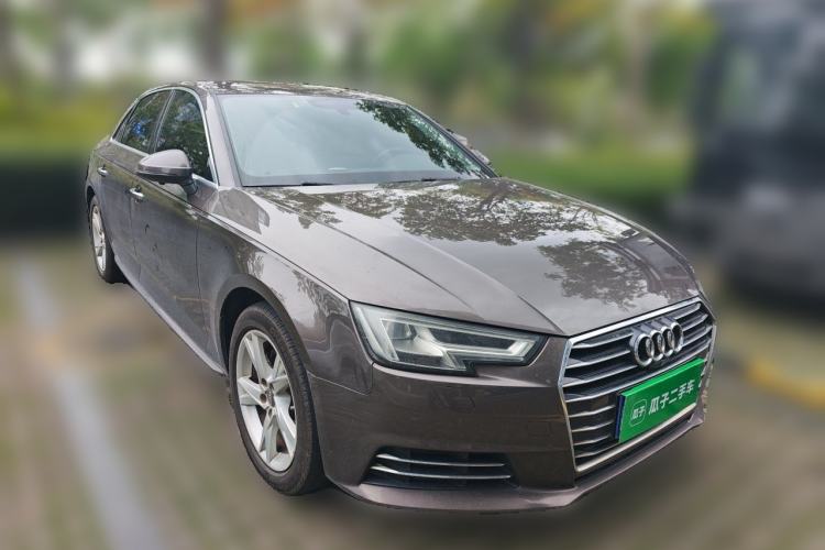 Used Audi A4L 2018 30th Anniversary Edition 40 TFSI Trendy Model Front Right 45 Deg