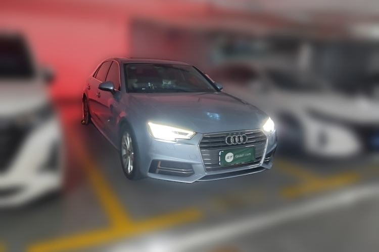 Used Audi A4L 2018 30th Anniversary Edition 40 TFSI Fashion Model Front Right 45 Deg