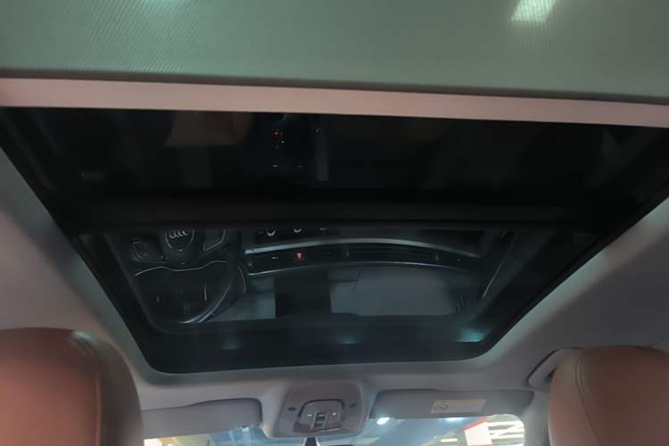Used Audi A4L 2018 30th Anniversary Edition 40 TFSI Trendy Model Headliner