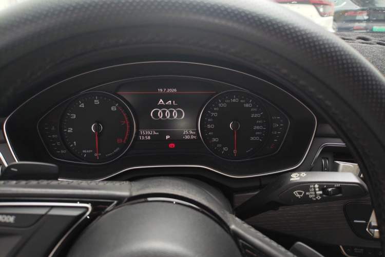 Used Audi A4L 2018 30th Anniversary Edition 40 TFSI Trendy Model Instrument Cluster