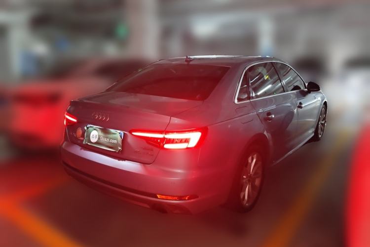 Used Audi A4L 2018 30th Anniversary Edition 40 TFSI Fashion Model Rear Right 45 Deg